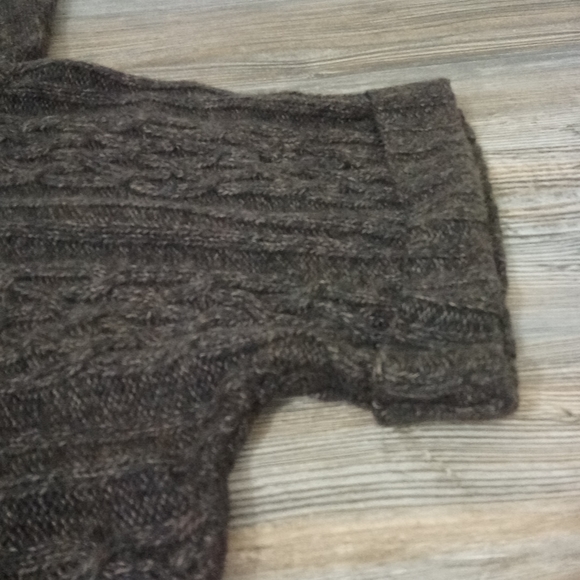 Braided Crochet Cable Knit Short Sleeve Sweater Top - Picture 10 of 12